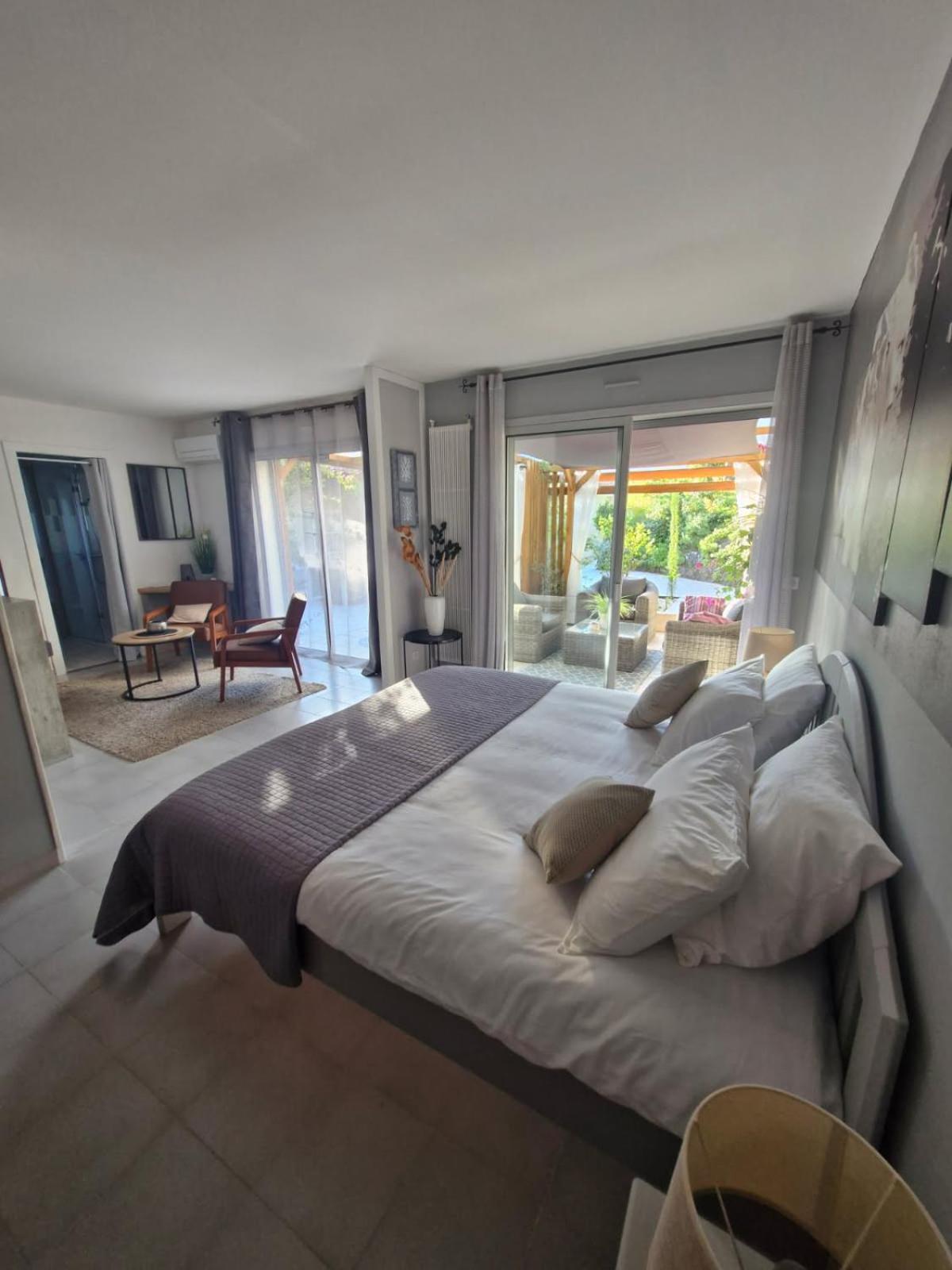 La Demeure Des Cedres & Spa Cap D'Agde (Adults Only) Exterior photo